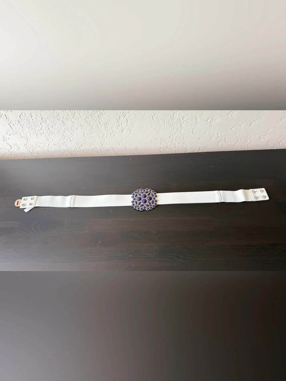 White Stretch Waist Belt Size S Dark Blue Jeweled Medallion Buckle NEW